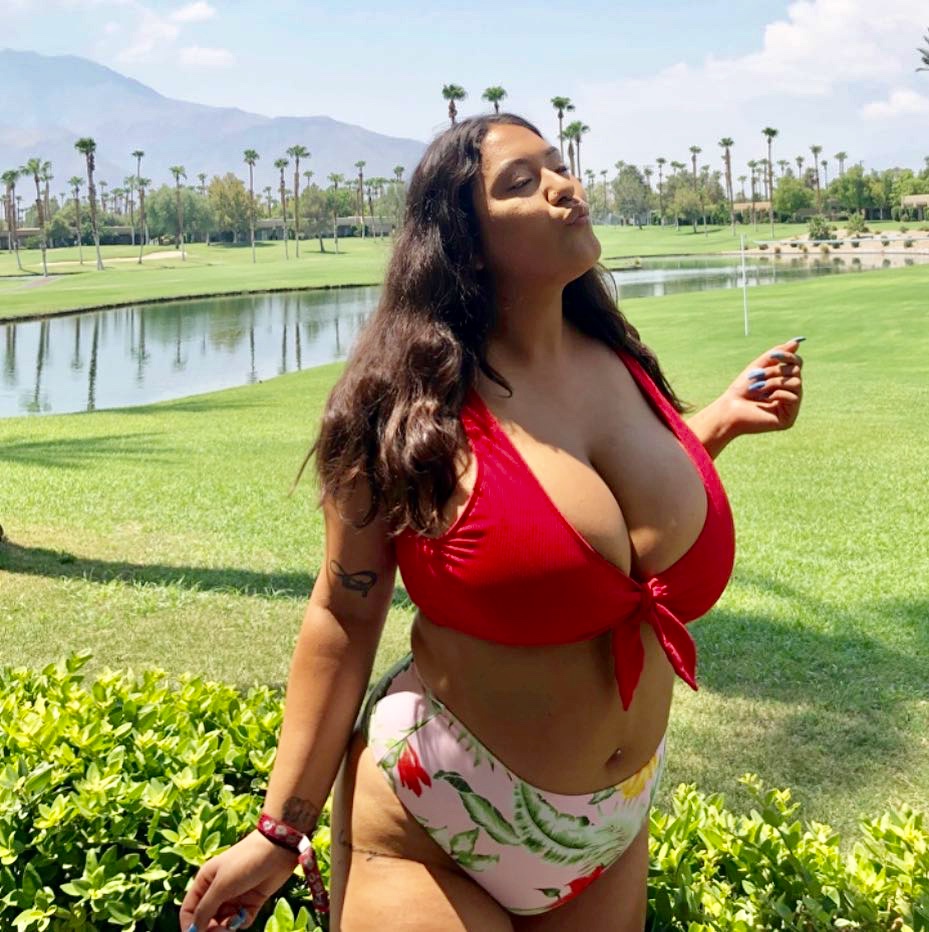 Amateur Big Tit Latina Wife Rosemary