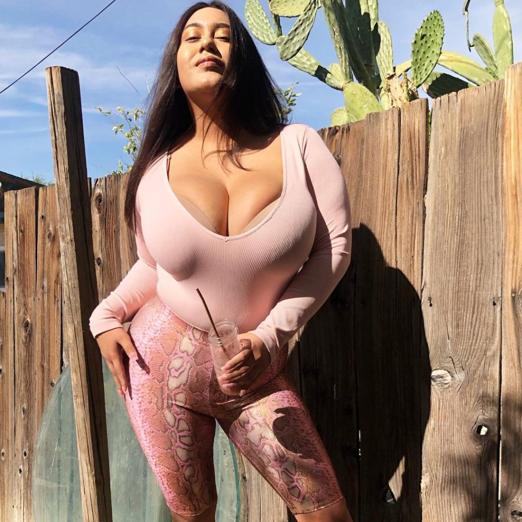 Amateur Big Tit Latina Wife Rosemary