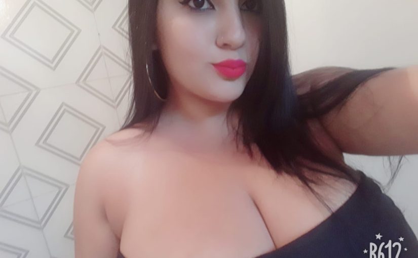 Kethelin Souza has huge tits!